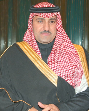  أمير الرياض يجتمع برئيس القطاع الأوسط للشركة السعودية للكهرباء 