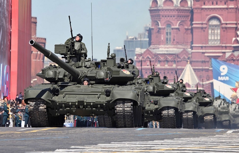 القوات الروسية تتسلم دبابات جديدة 