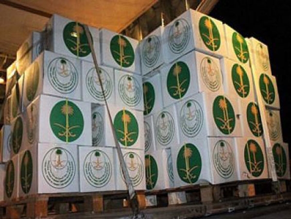 حملة المملكة لإغاثة الشعب الفلسطيني تباشر توزيع السلال والدقيق بغزة

