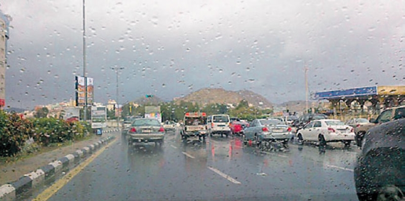 هطول أمطار بمحافظة الطائف

