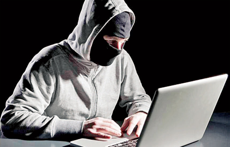 التجسس الالكتروني والاختراق عبر الإنترنت يكبدان الشركات مبالغ طائلة