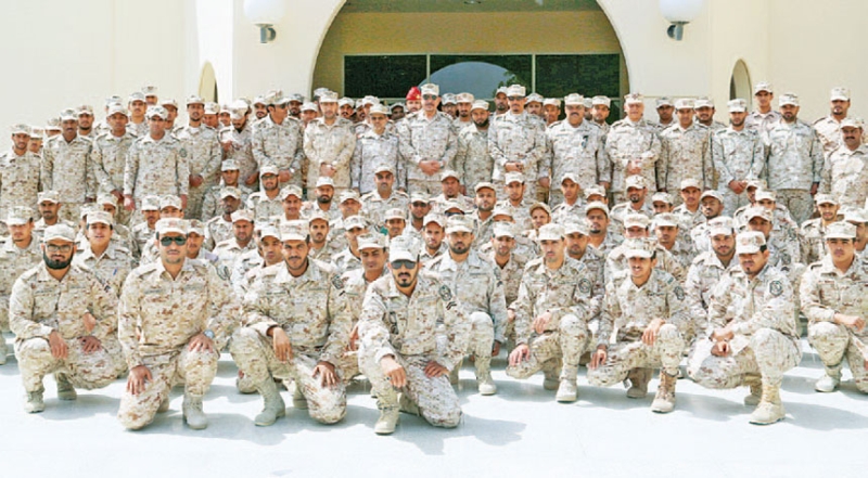 لقطة جماعية لضباط الحرس الوطني والمتدربين 
