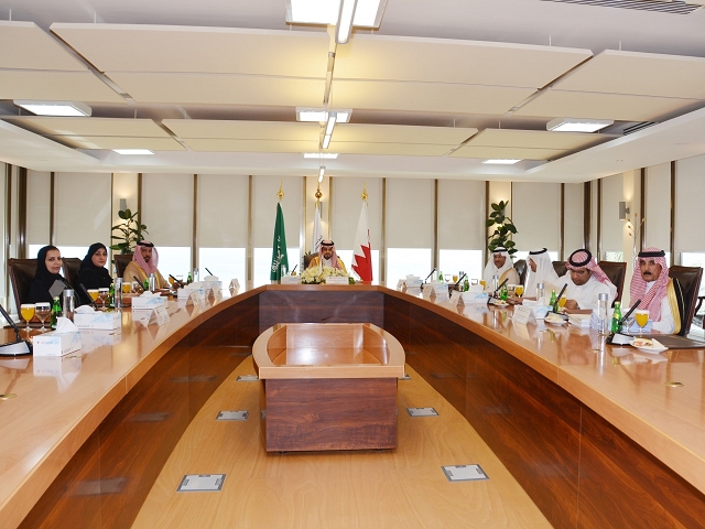 مجلس مؤسسة جسر الملك فهد يتابع المشروعات الجديدة
