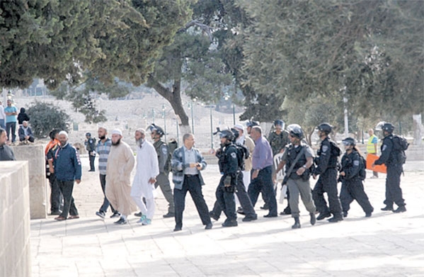 شرطة الاحتلال تكثف من تواجدها على باب المغاربة. « اليوم»