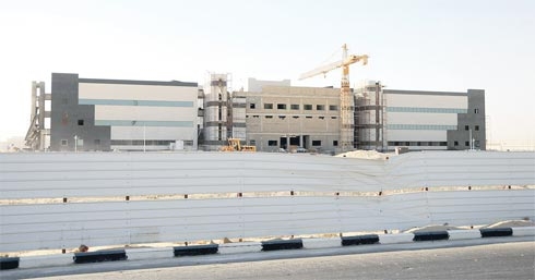 صورة لمبنى المستشفى من الخارج (تصوير: ابراهيم السقوفي)
