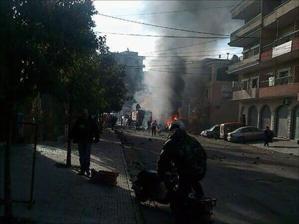 أربعة قتلى ومصابون في تفجير سيارة مفخخة شرق لبنان
