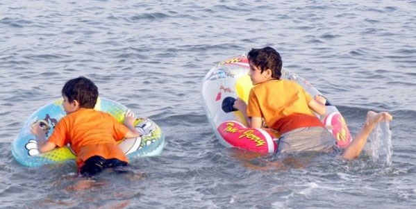 حرس الحدود تنقذ طفلة من الغرق بتبوك