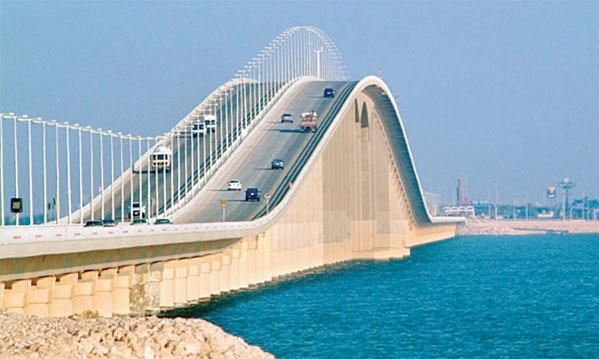 جسر الملك فهد يشهد كثافة في نهاية الأسبوع (اليوم)
