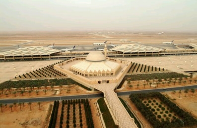 مطار الملك خالد الدولي يشارك بفعاليات أسبوع المرور الخليجي