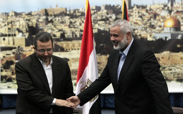 قنديل: مصر تعمل على تحقيق التهدئة 