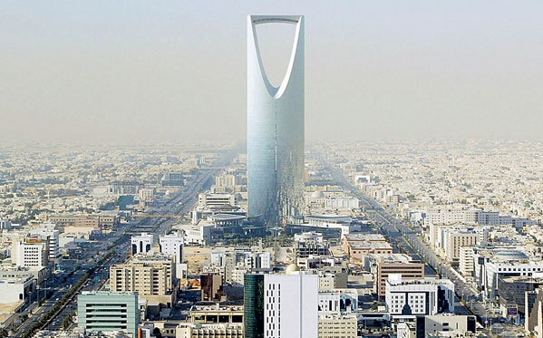 24 بالمائة من السعوديين دخلهم بين 10 و15 ألف ريال ويبحثون عن فلل «المليون» «اليوم»