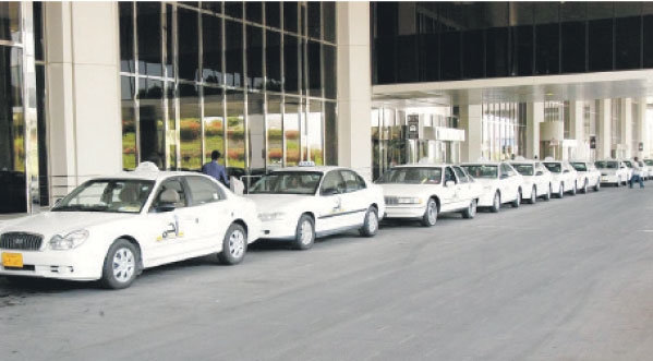 تدريب سائقي الأجرة بمطارات المناطق لاعطاء السائح انطباعا طيبا عن المملكة (اليوم)