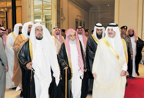 الأمير سعود بن نايف لحظة وصوله مقر الاحتفال