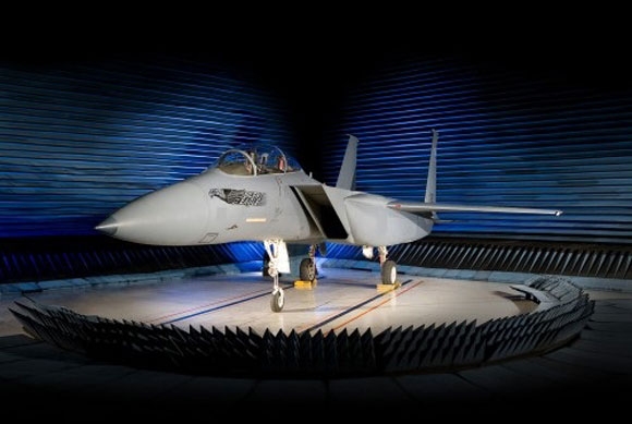 نموذج لطائرة "إف 15 إس أي"
