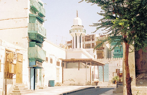 مسجد الحنفي الذي جاوره الملك المؤسس عشر سنوات