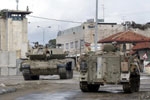الدبابات الصهيونية تعيث فسادا في بيت لحم