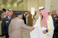 الأمير مشعل يستقبل القادة العسكريين