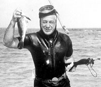 صورة ارشيفية لهارولد ويلسون من الستينات يمارس هواية الصيد
