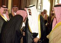 الأمير عبد الله يستقبل أبناء المرحوم الشيخ العذل