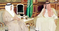  المليك يستقبل نائب رئيس وزراء مملكة البحرين