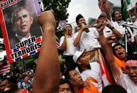 مظاهر في ماليزيا صد اسرائيل وامريكا بسب الحرب