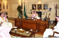 الأمير سلطان يناقش إعداد الأخضر لتصفيات المونديال