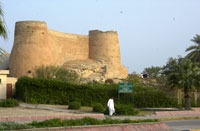 قلعة تاروت .. تحفــة أثريـة فوق تاريخ«عشـتار»