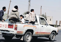 الحوثيون يبدأون الانسحاب من مواقعهم في صعدة تنفيذا لوقف الحرب