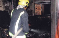 تفحم 3 أطفال وحروق لأبويهم في حريق شقتهم بمكة المكرمة