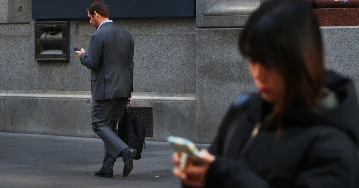 New workplace reforms give Australian workers the right to disconnect