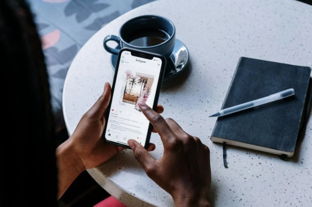 Cybersecurity experts warn about new blackmail tactic involving photo capture