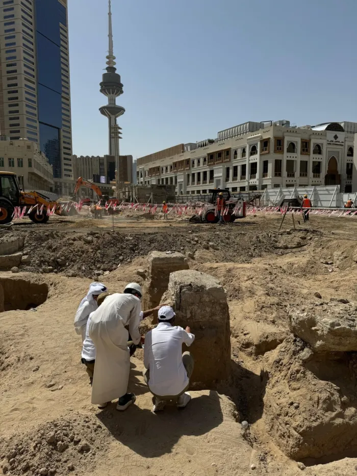 Historic columns in Mubarakiya Market draw NCCAL’s attention