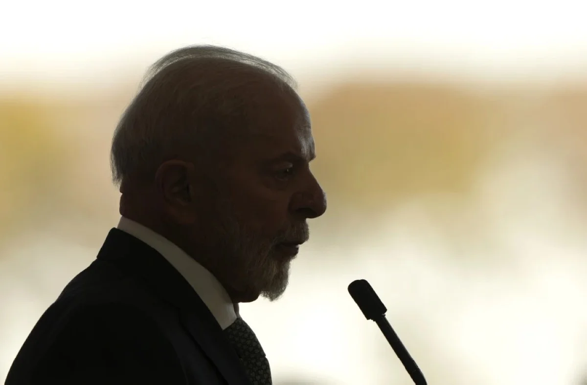 Plane carrying Brazil President Lula lands safely at Mexico City airport after circling for hours