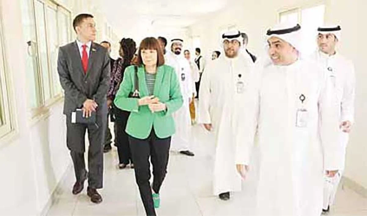 US envoy praises efforts after visit to expats’ shelter center