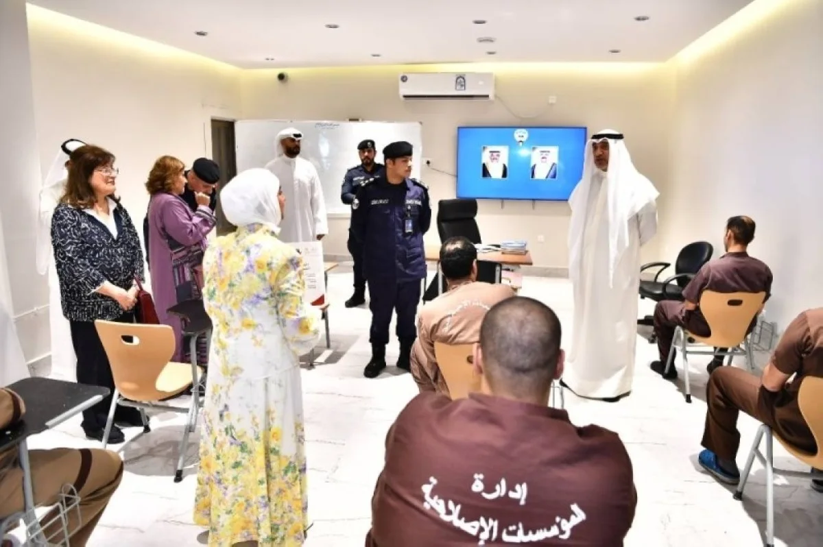 Sheikh Fahad Yousef tours Central Prison, highlights human rights efforts