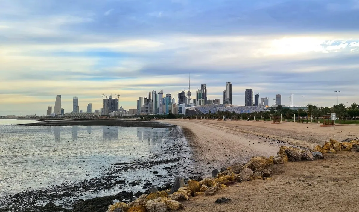 Kuwaitis lead population growth surge at 1.57 mln