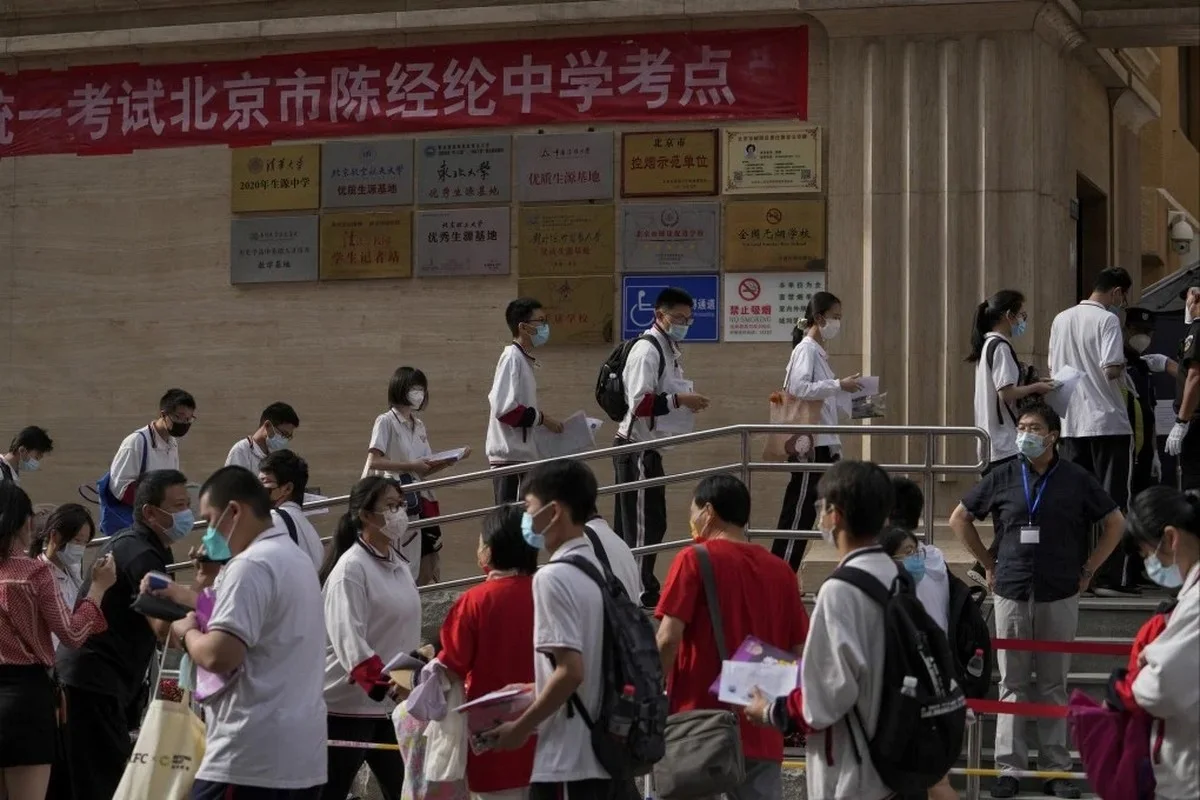 Chinese tech companies disable AI tools to prevent exam cheating