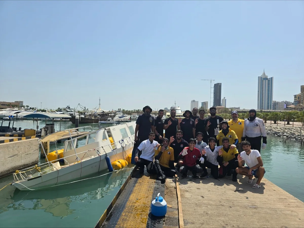 Kuwait Dive Team recovers sunken boat despite harsh conditions