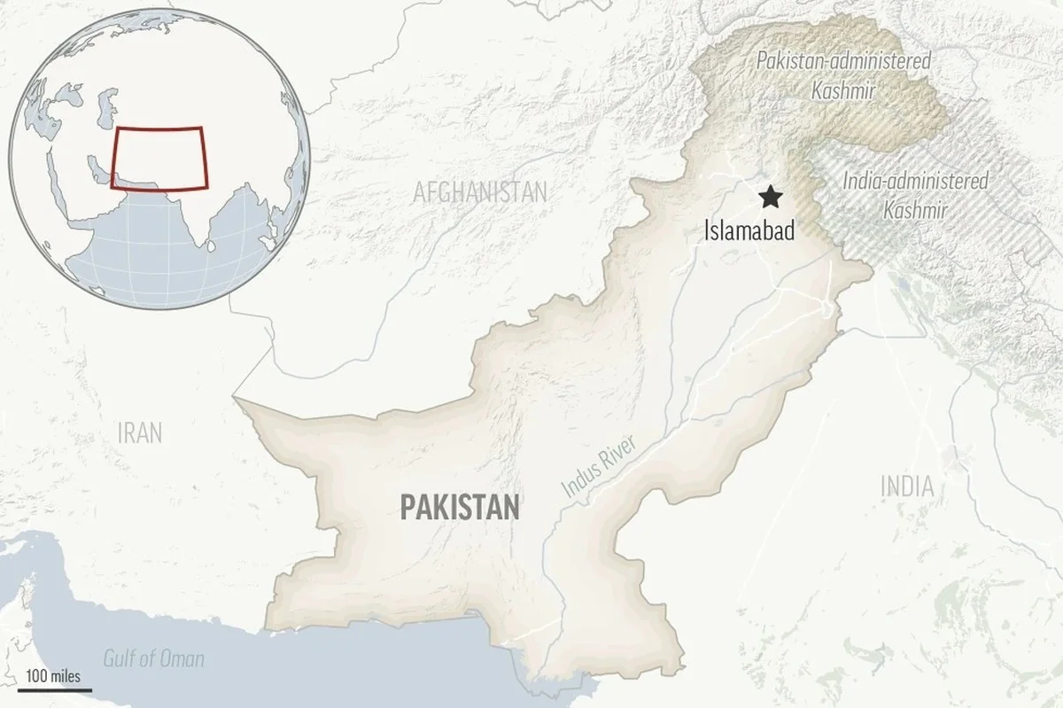 Militant attacks on Pakistani police kill 5 and injure 8 officers