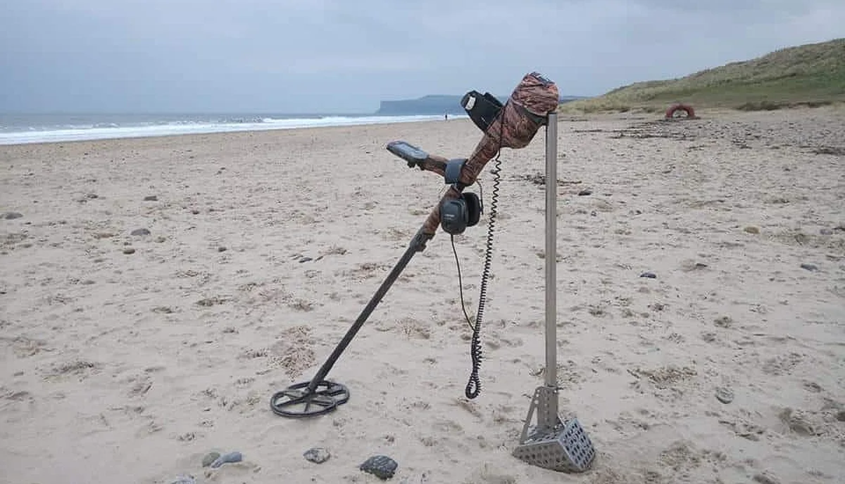Think That Metal Detector Will Make You Rich in Kuwait? Think Again