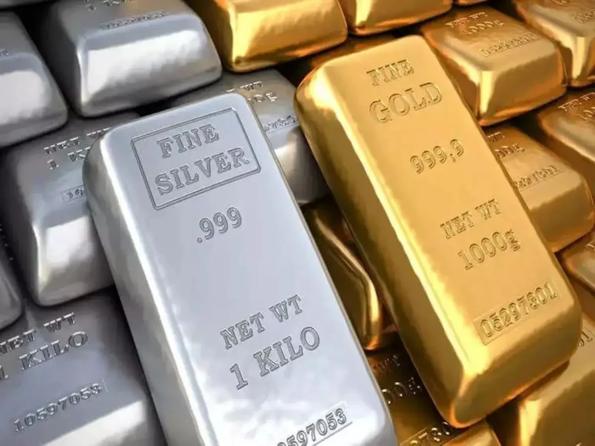 Gold hits 4-month high on US rate-cut bets; silver tops $40