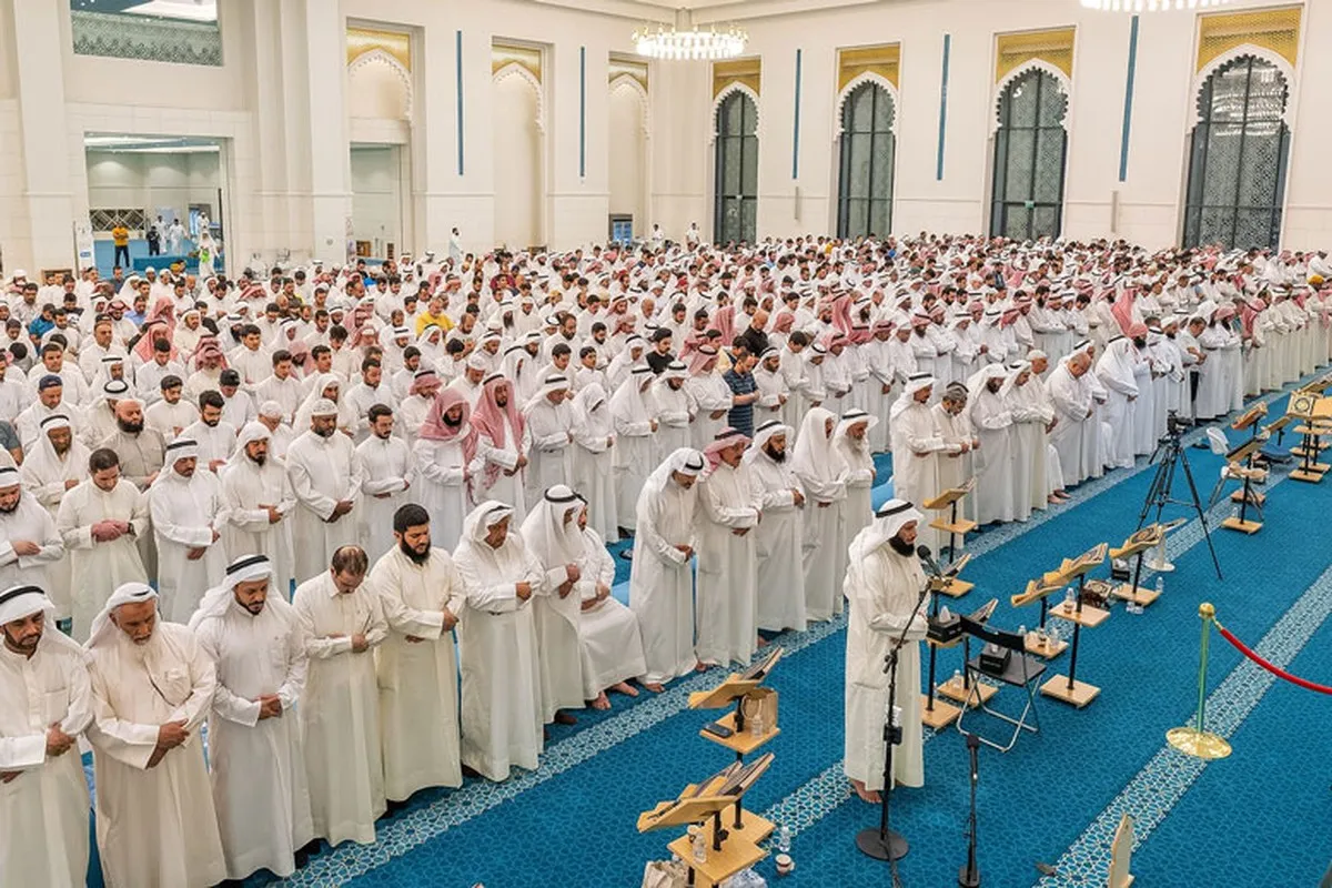 Mosques Across Kuwait Hold Special Eclipse Prayer