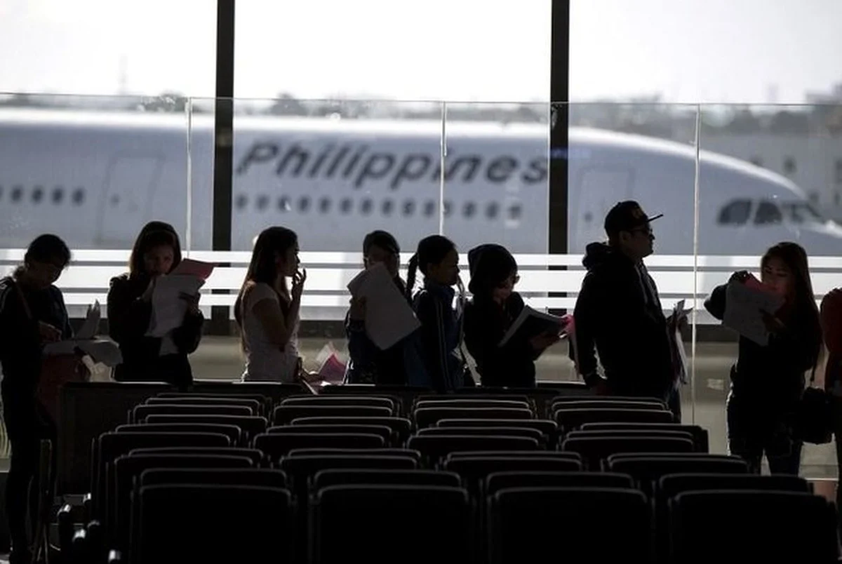 Philippines Backtracks on Minimum Salary Increase for Filipino Household Staff