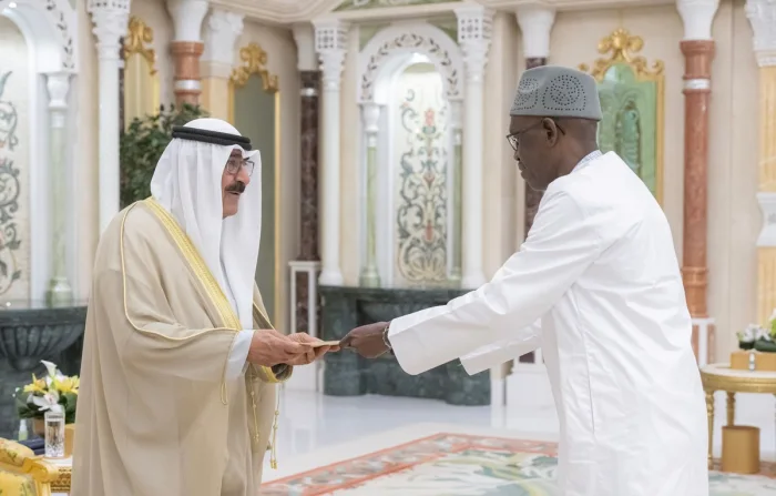 HH Amir accepts credentials from five new ambassadors