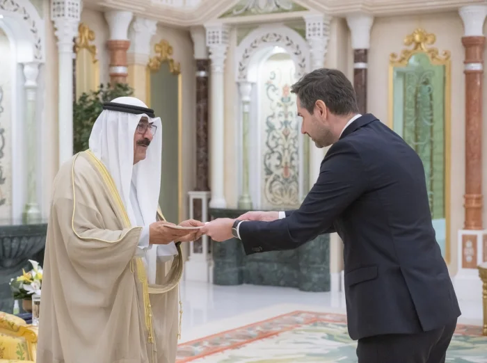 HH Amir accepts credentials from five new ambassadors