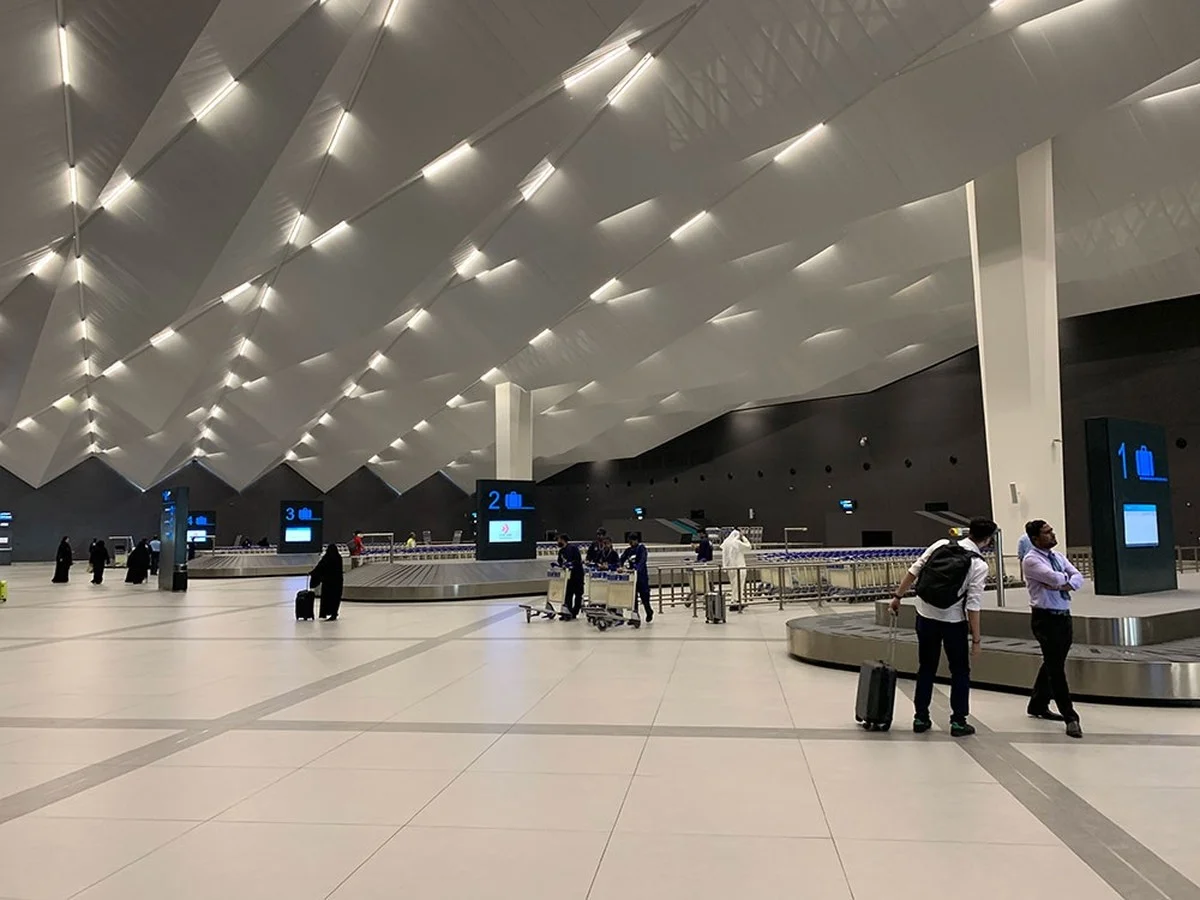Kuwait Customs Chief inspects Terminal 4, reviews operations