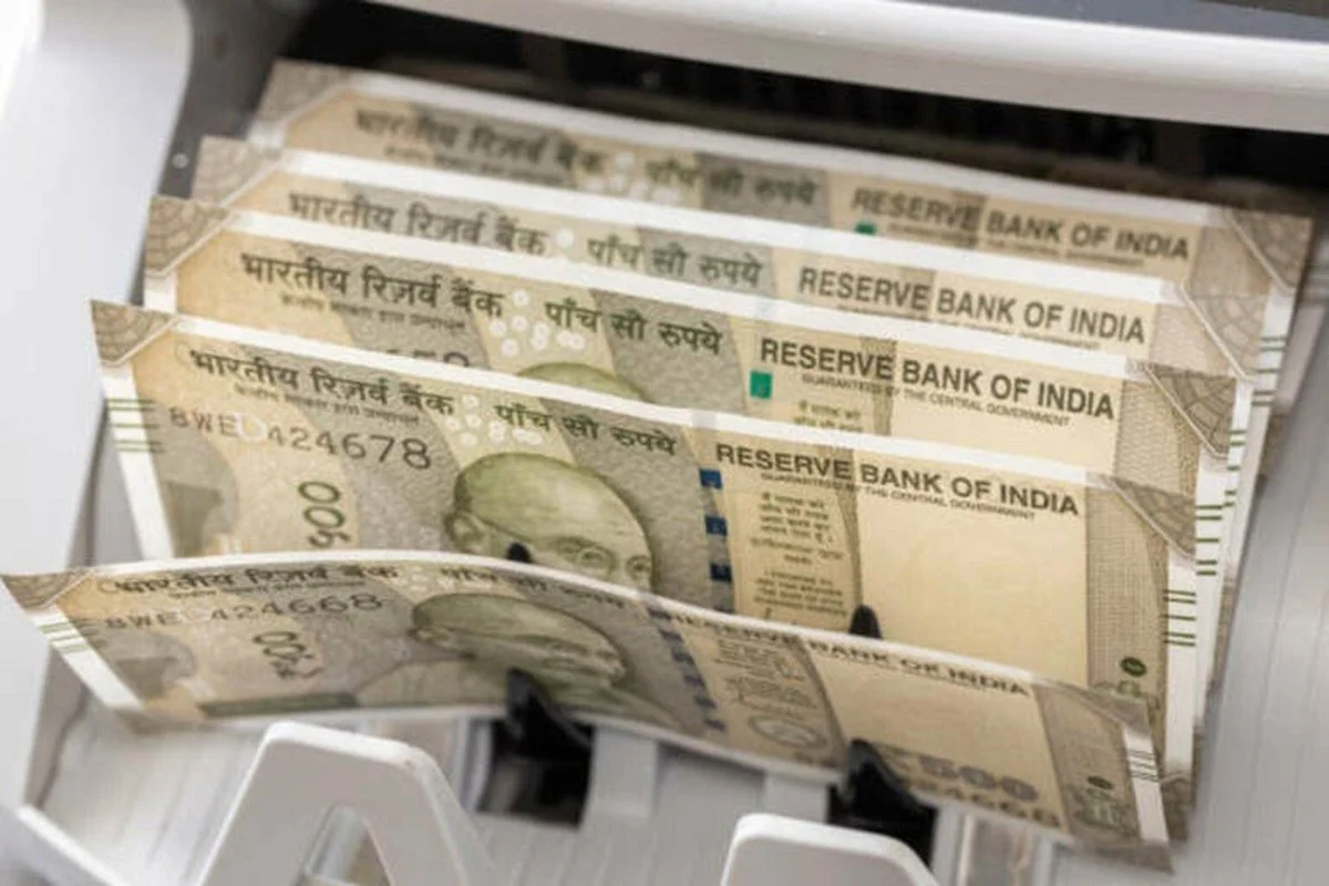 Indian rupee hits new low