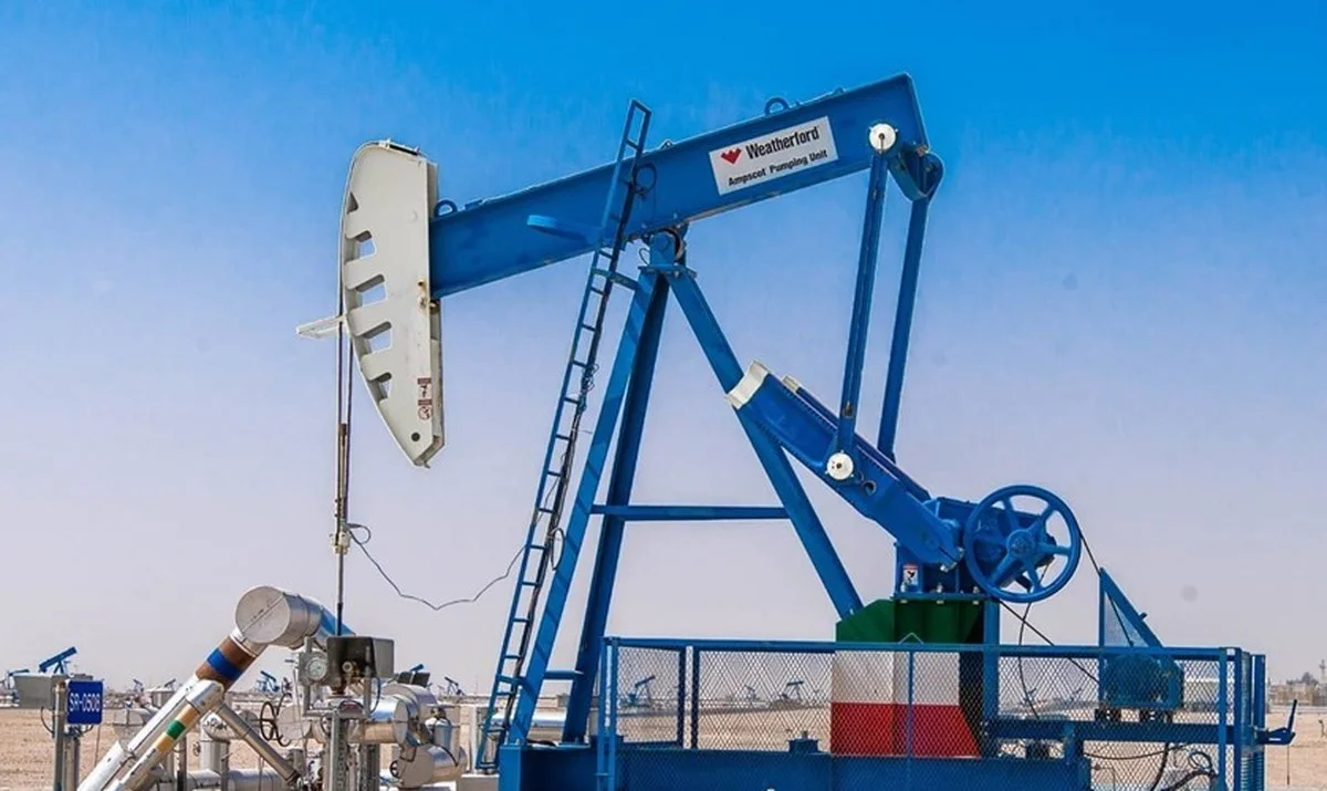 Oil prices plunge, hurting producers