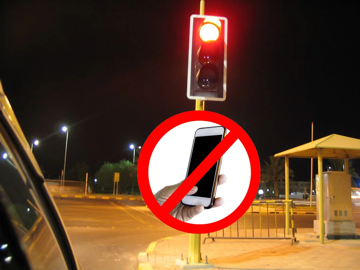 New Rule: Using Mobile Phones At Traffic Lights Is A Traffic Violation