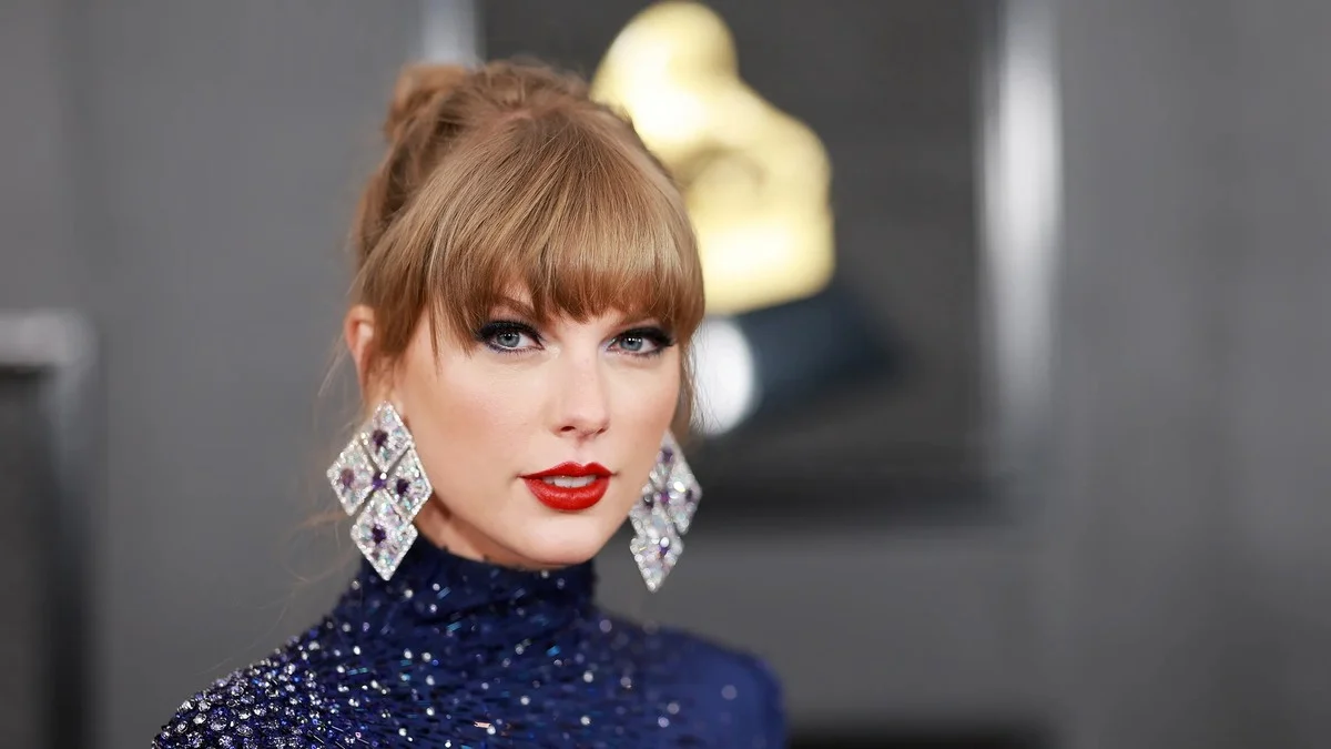 Taylor Swift fans flood German museum to see painting echoing her hit video 'The Fate of Ophelia'
